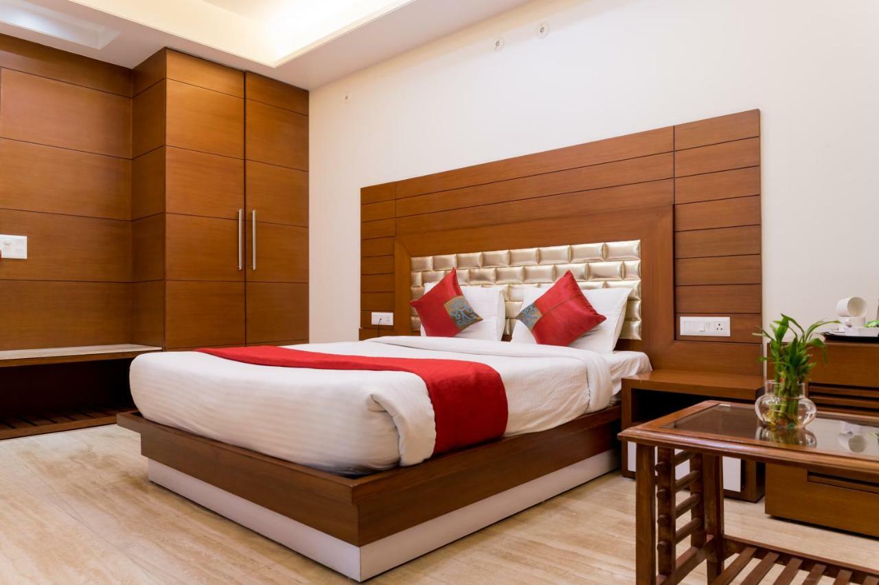 Sm Palace New Delhi Ngoại thất bức ảnh
