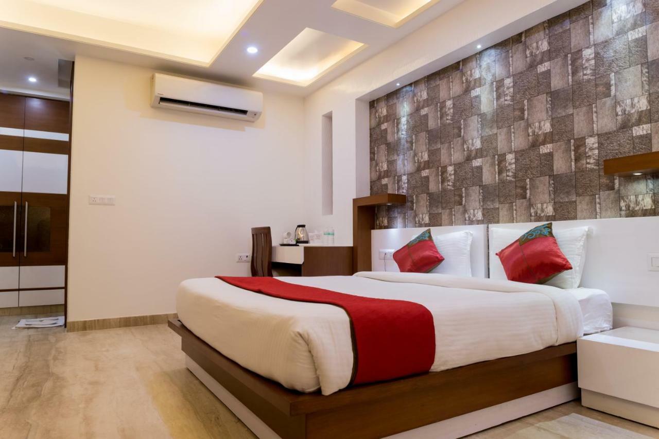 Sm Palace New Delhi Ngoại thất bức ảnh