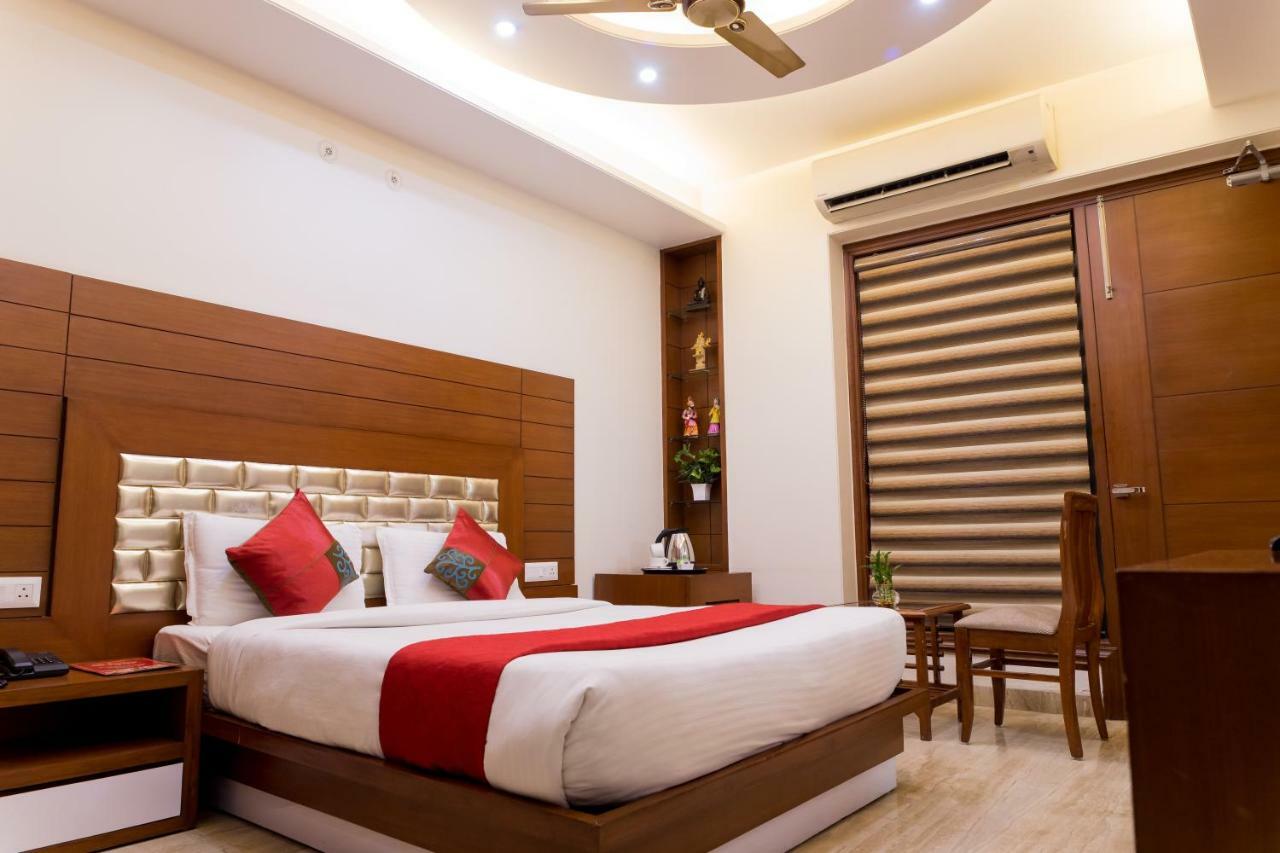 Sm Palace New Delhi Ngoại thất bức ảnh