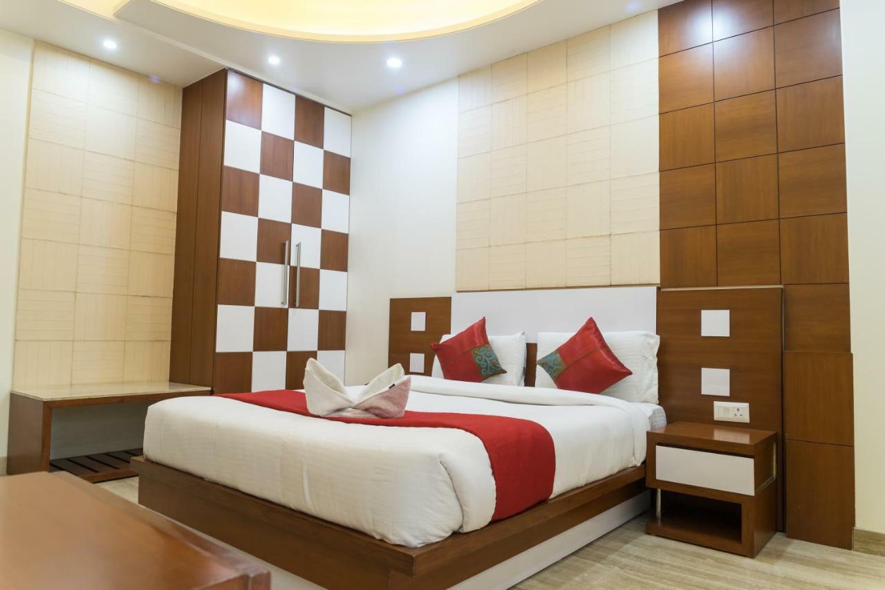 Sm Palace New Delhi Ngoại thất bức ảnh