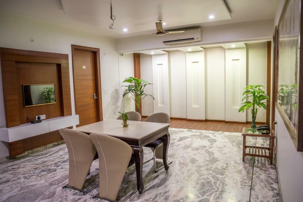 Sm Palace New Delhi Ngoại thất bức ảnh
